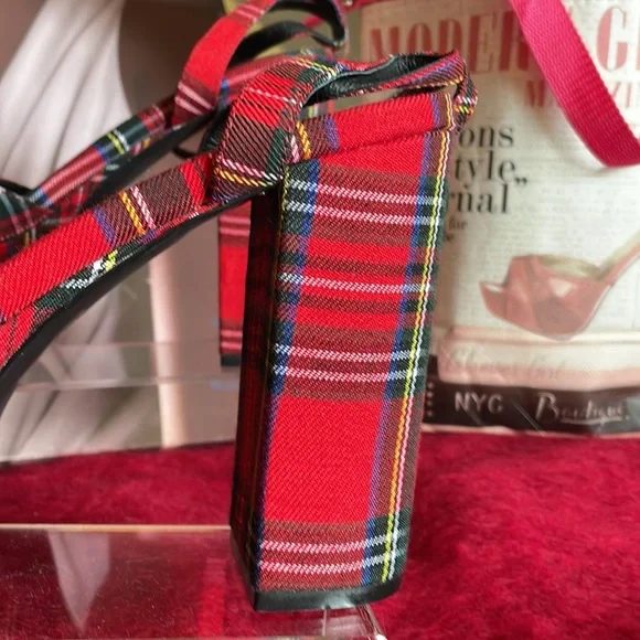 New Jeffrey Campbell Ovr-N-Out Squared Toe Pump Tartan Red Plaid Block Heel 9.5 - Picture 8 of 9